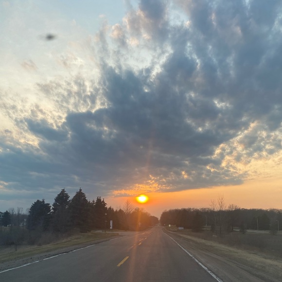 Meet your Posher, Melissa - Picture 1 of 1